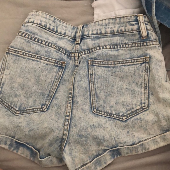 Mom Short - Picture 2 of 3